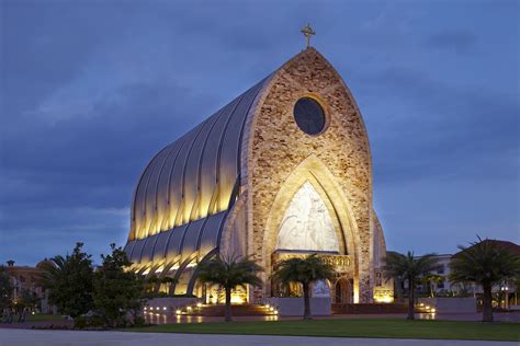 Ave maria university - my.ave is the portal for students, faculty and staff of Ave Maria University, a Catholic liberal arts institution in Florida. Find out what's happening on campus, from hiking and lacrosse …
